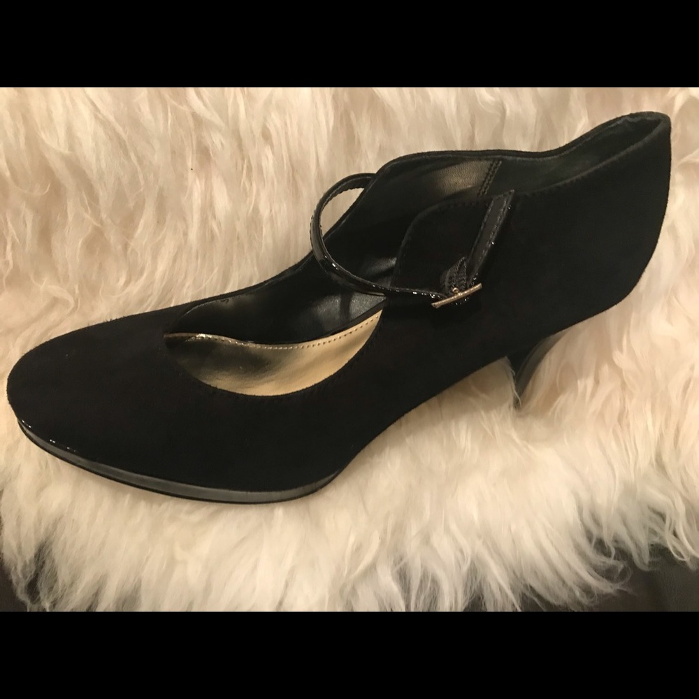 Black suede Alfani shoes